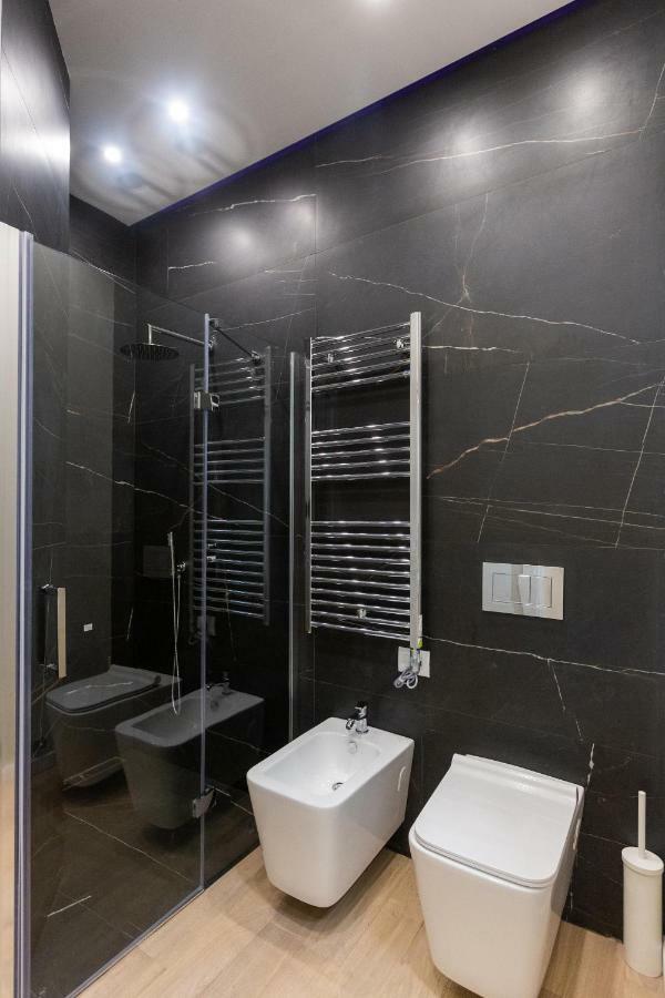 Apartment Bocconi 1 Milan Luaran gambar