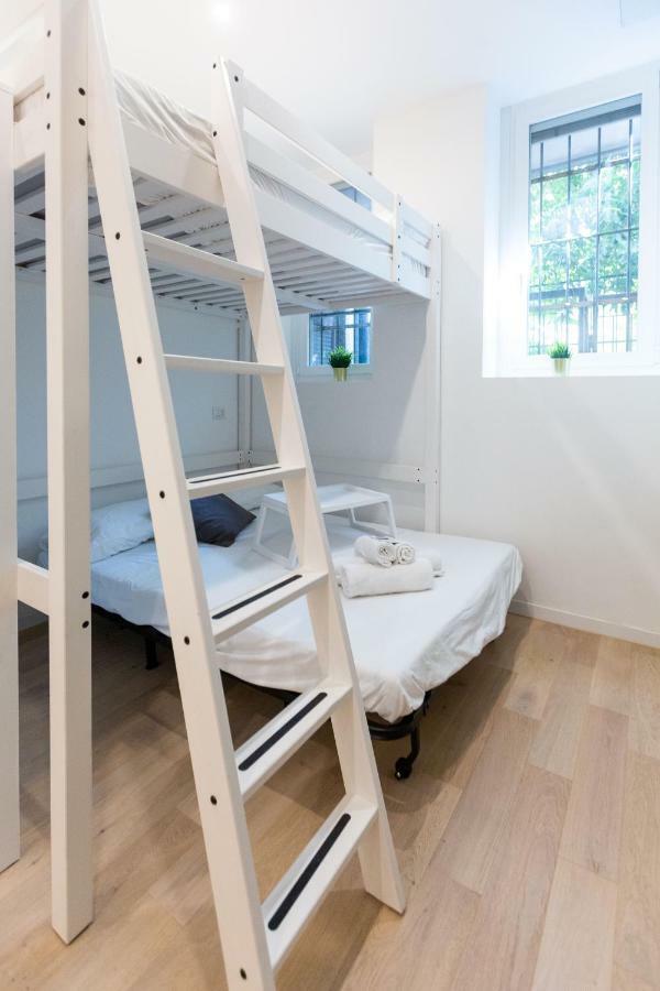 Apartment Bocconi 1 Milan Luaran gambar