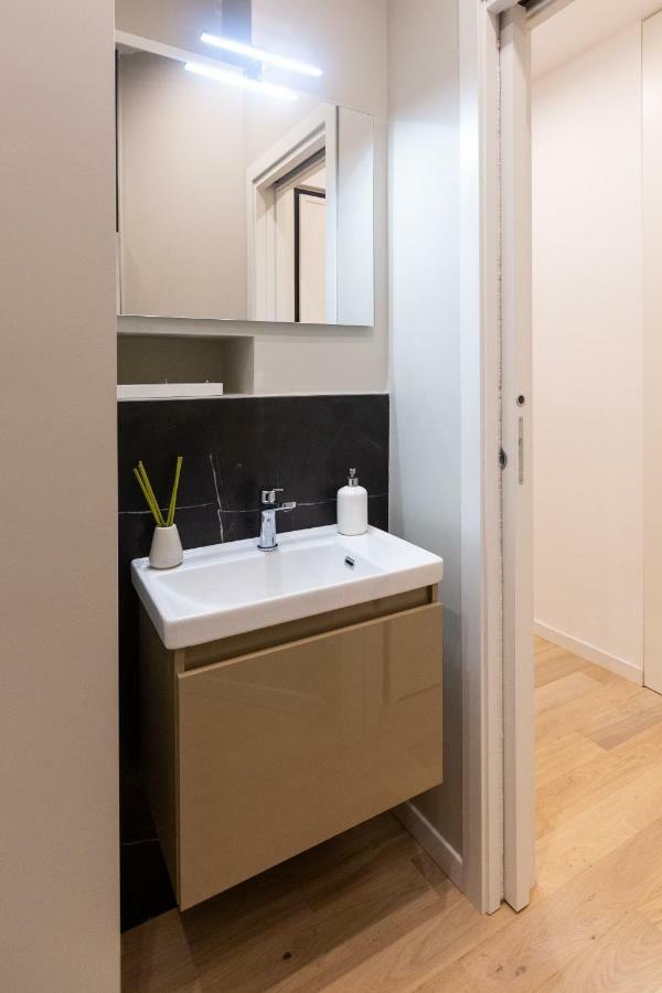 Apartment Bocconi 1 Milan Luaran gambar